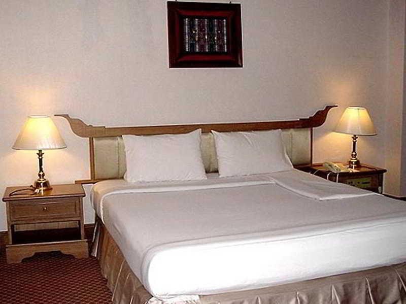 Laithong Hotel Ubon Ratchathani Exterior foto